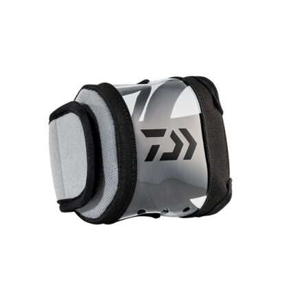 Daiwa D-VEC Medium Tactical View Clear Conventional Reel Cover