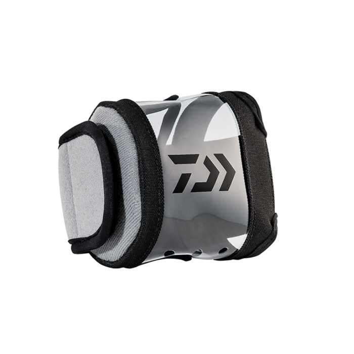 Daiwa D-VEC Medium Tactical View Clear Conventional Reel Cover